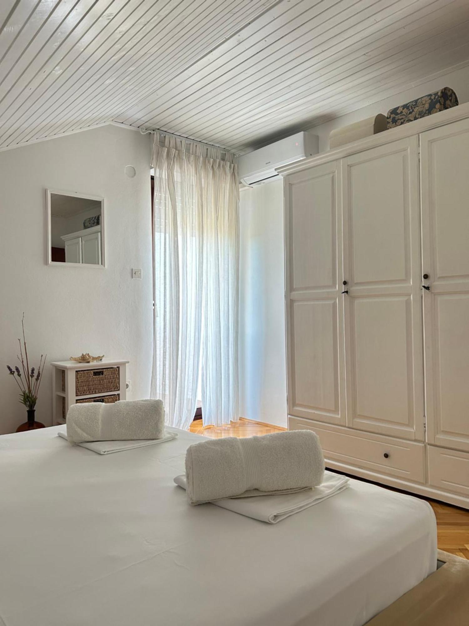 Holiday Home Villa Emma Debeljak Esterno foto